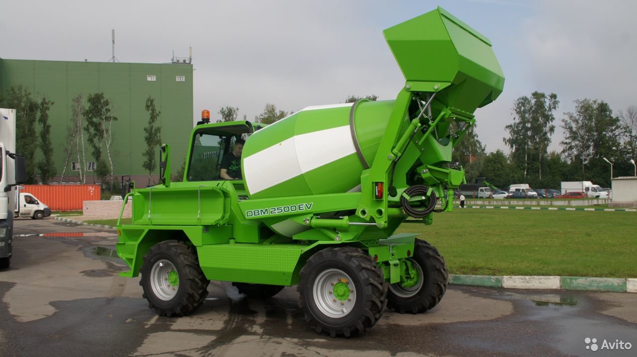 Самоходный бетоносмеситель Merlo DBM2500