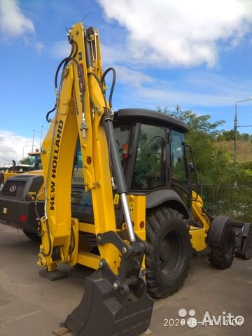 Экскаватор-погрузчик New Holland B80B