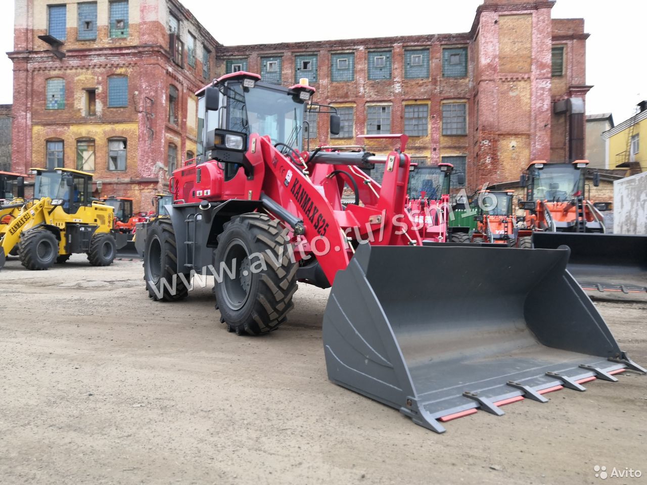 Фронтальный погрузчик Kanmax S25