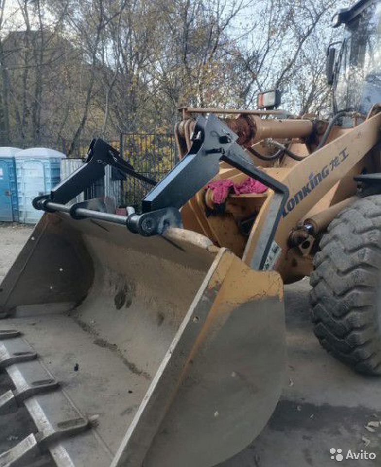 Паллетные вилы на фронтальный погрузчик откидные
