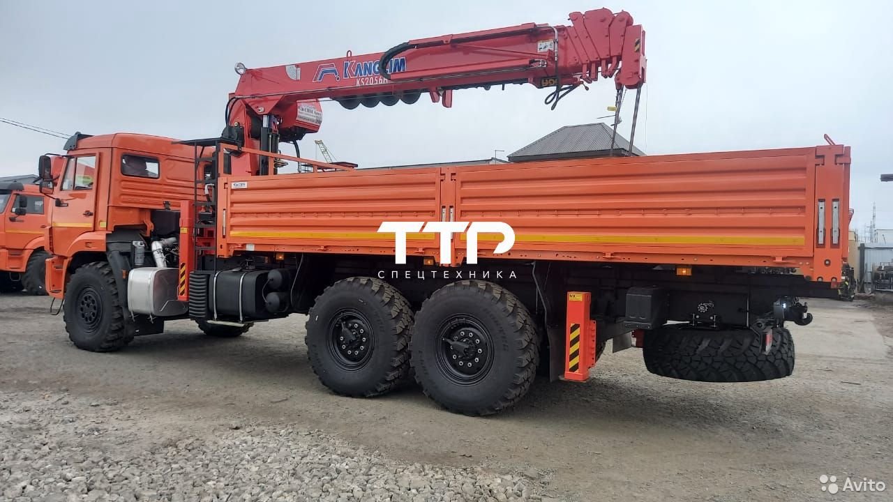 Бортовой грузовик с КМУ КамАЗ 43118 с КМУ Kanglim KS2056H