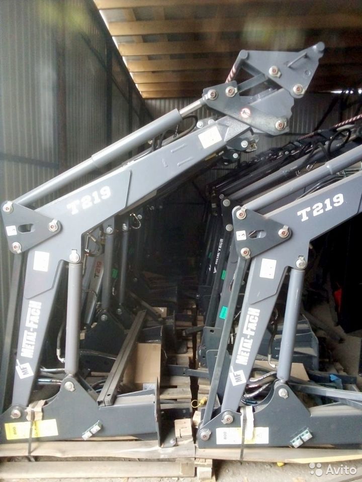 Навесной погрузчик (КУН) Metal-Fach T-219