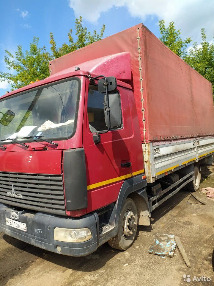 Тентованный грузовик МАЗ 4371