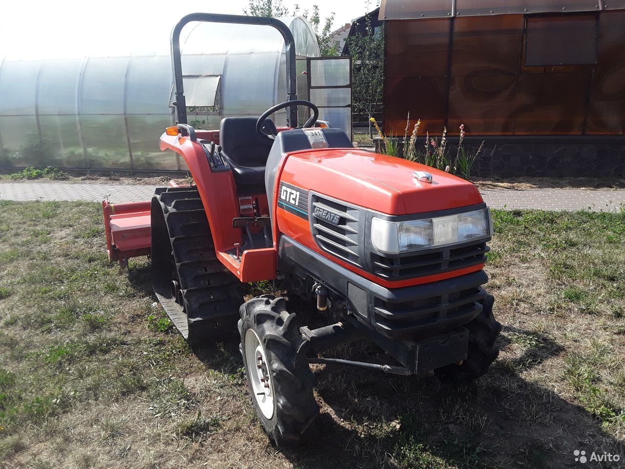 Мини-трактор Kubota GT21 гусеничный
