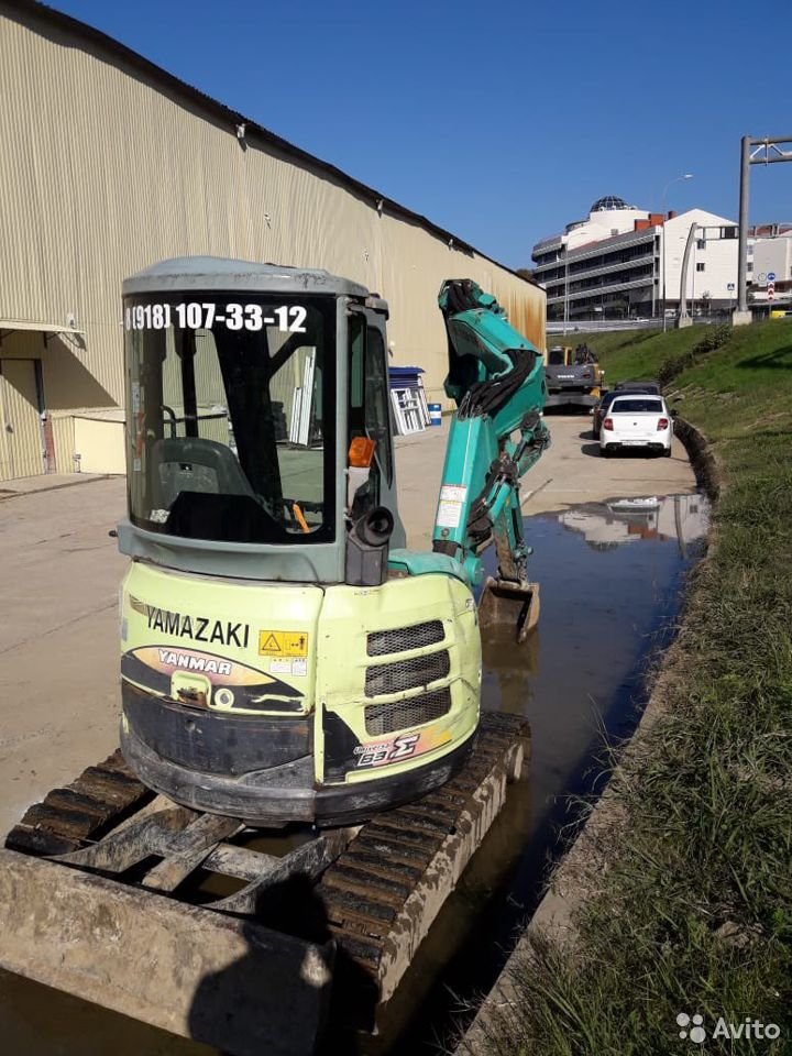 Мини-экскаватор Yanmar B3-6A