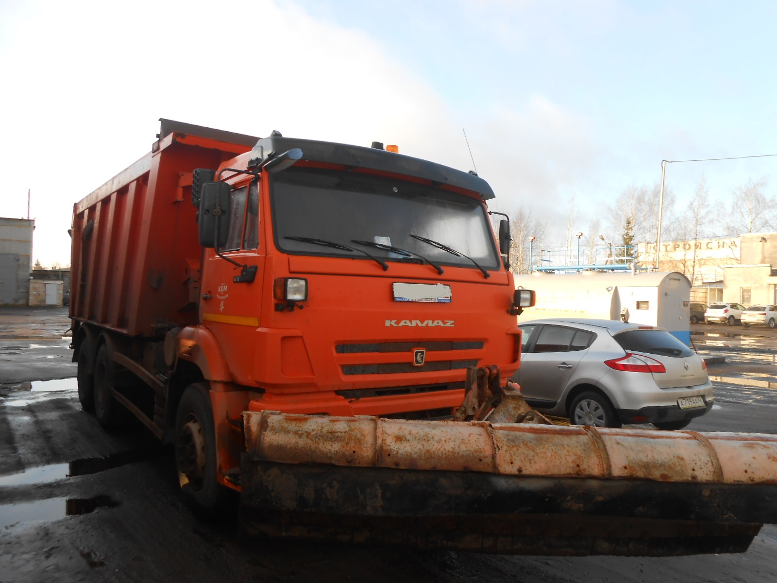 Комбинированная дорожная машина СМОЛМАШ ЭД-405В1 на шасси КамАЗ 6520