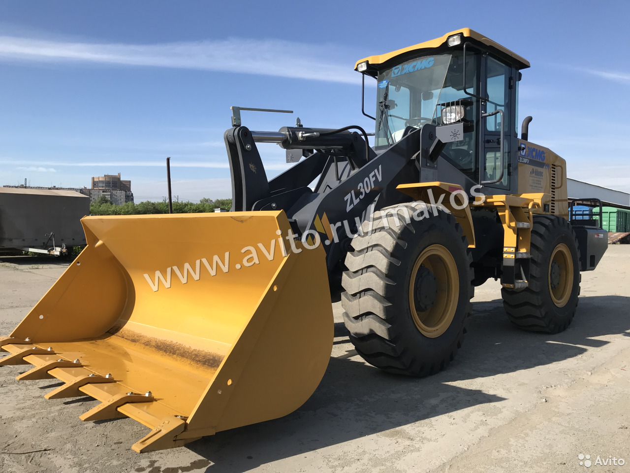 Фронтальный погрузчик XCMG ZL30FV
