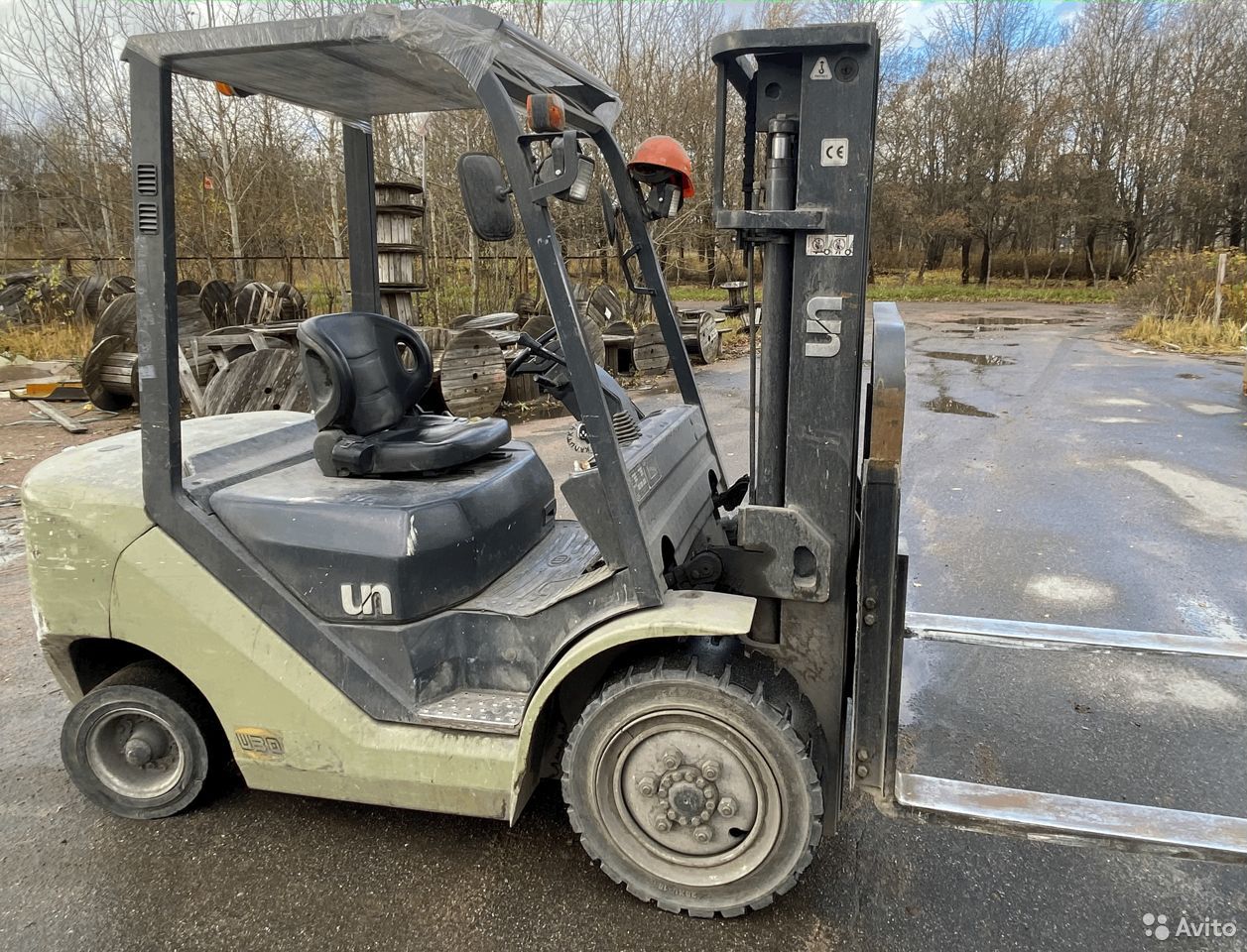 Вилочный погрузчик UN Forklifts FD30T