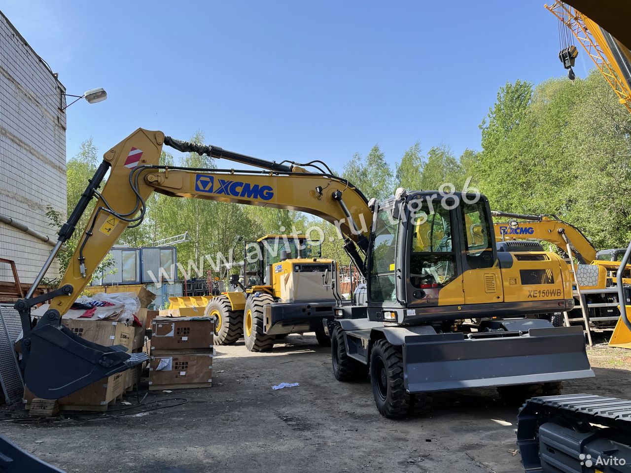 Колесный экскаватор XCMG XE150WB