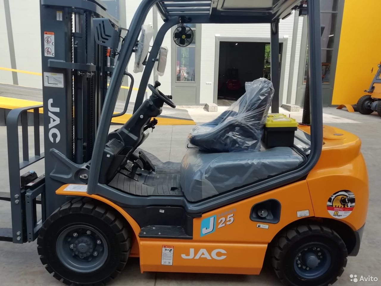 Вилочный погрузчик JAC CPCD25