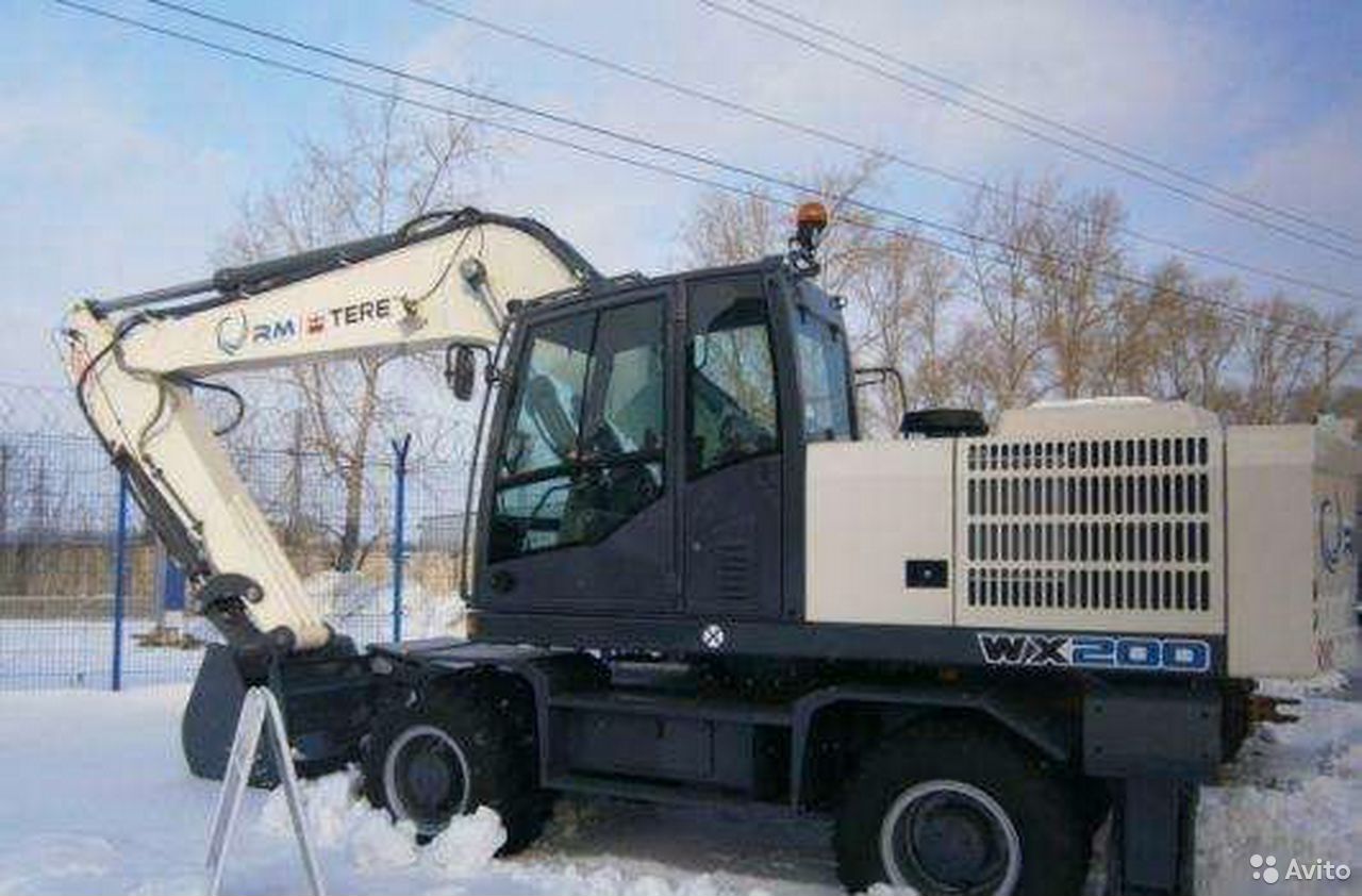 Колесный экскаватор UNG WX200