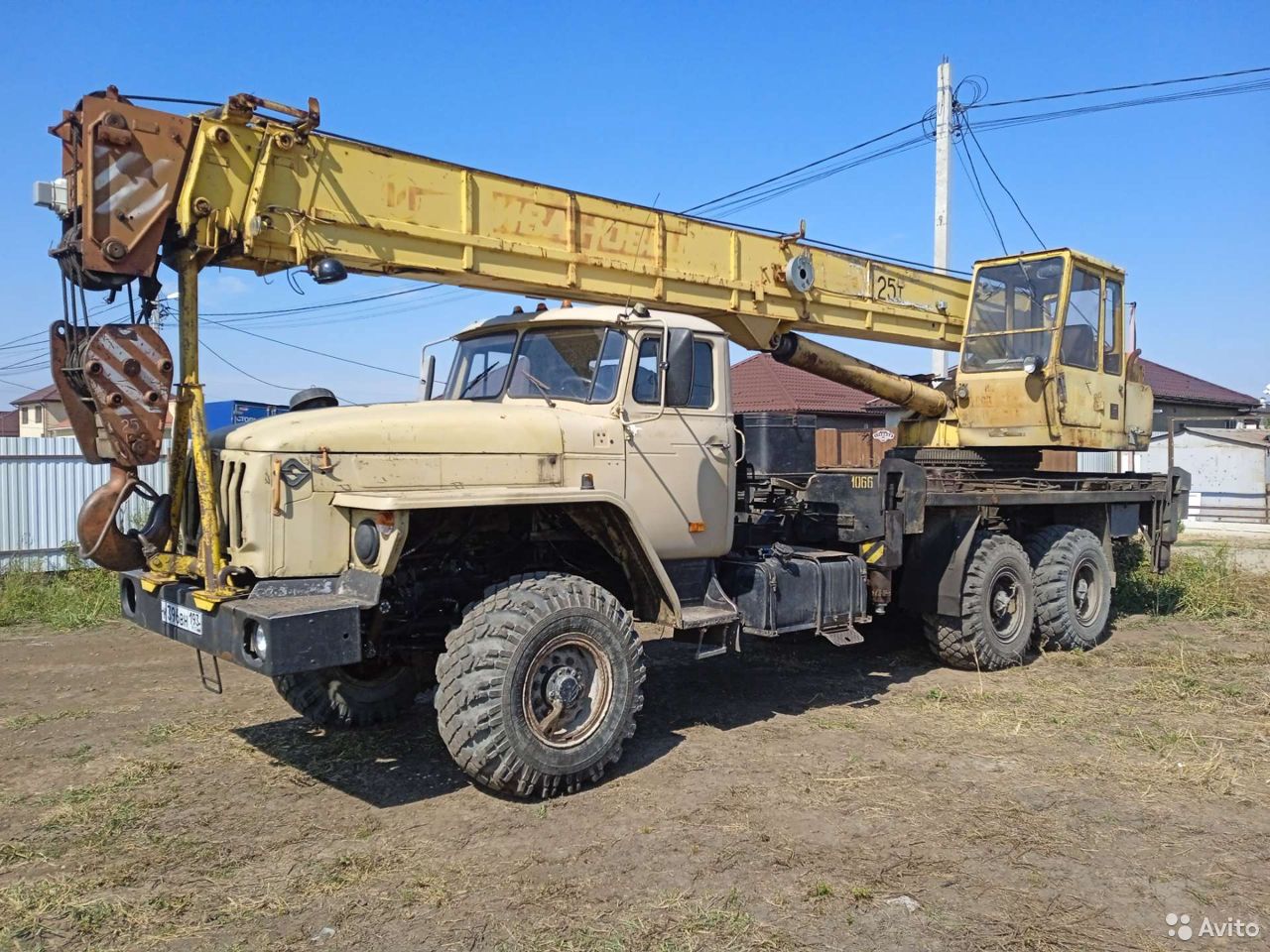Автокран Ивановец КС-45717-1