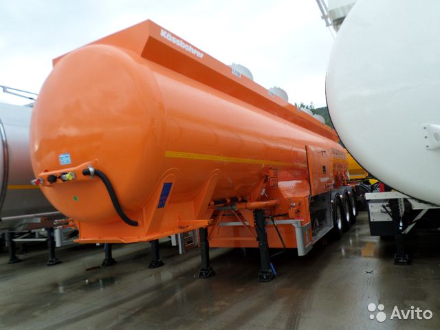 Полуприцеп бензовоз Kassbohrer STB 38