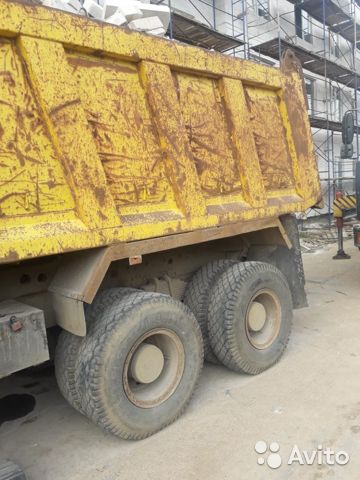 Самосвал DongFeng