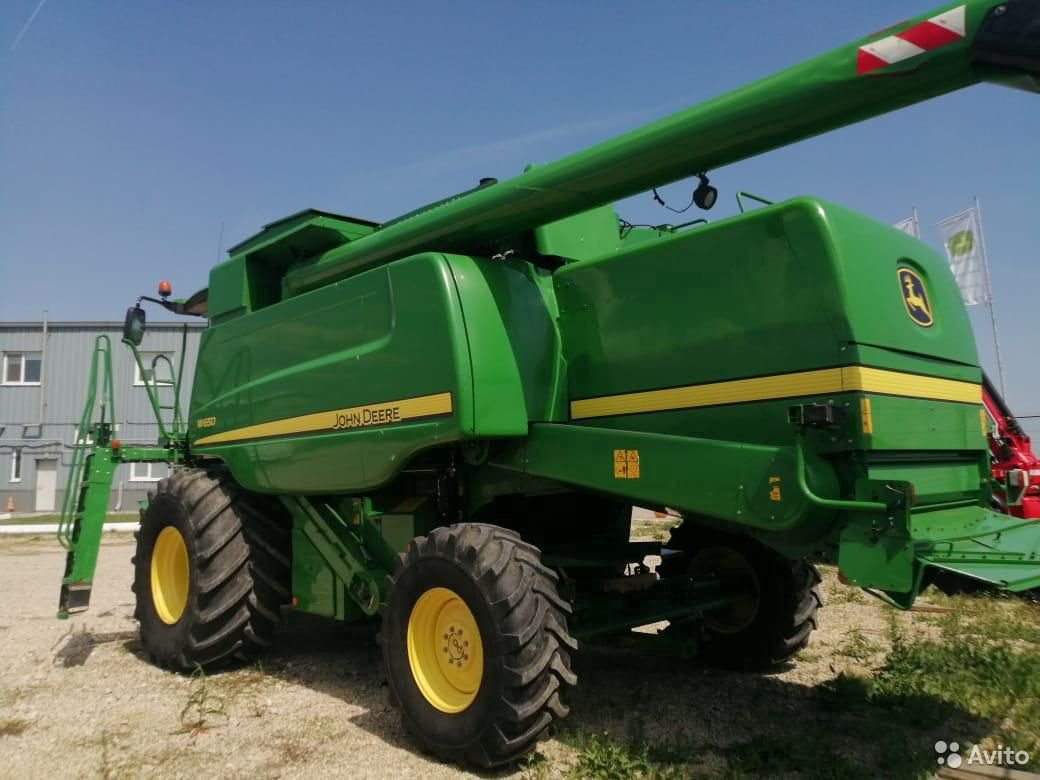 Зерноуборочный комбайн John Deere W650
