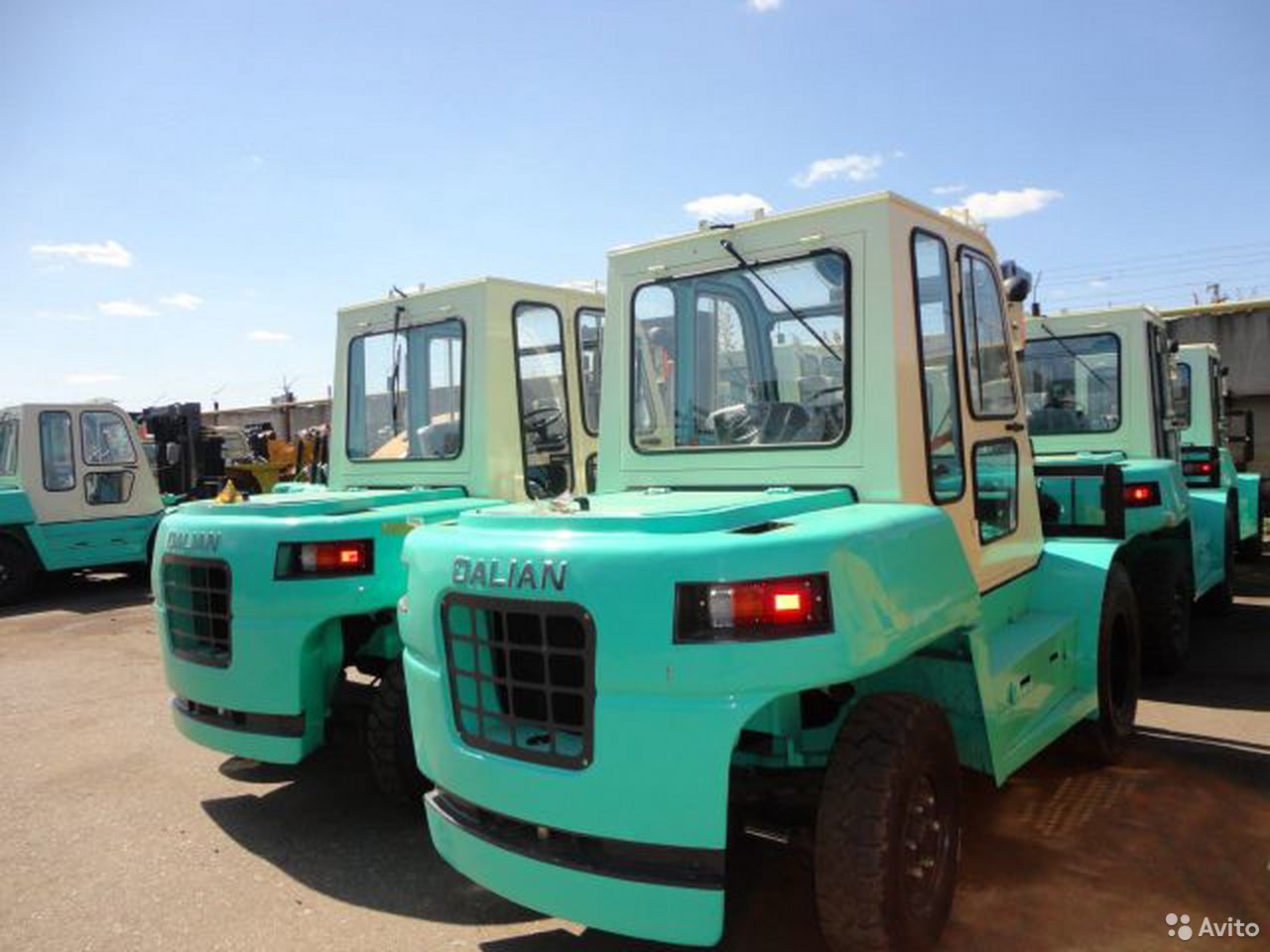 Вилочный погрузчик Dalian CPCD80CD