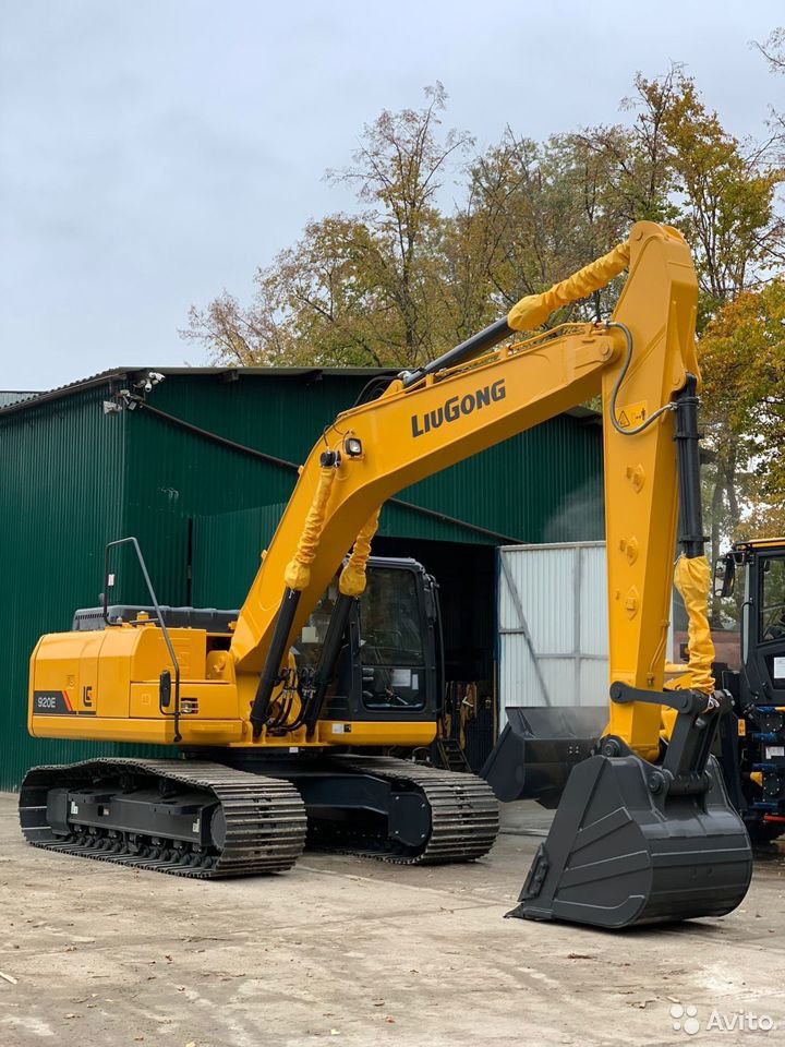 Гусеничный экскаватор LiuGong CLG920D