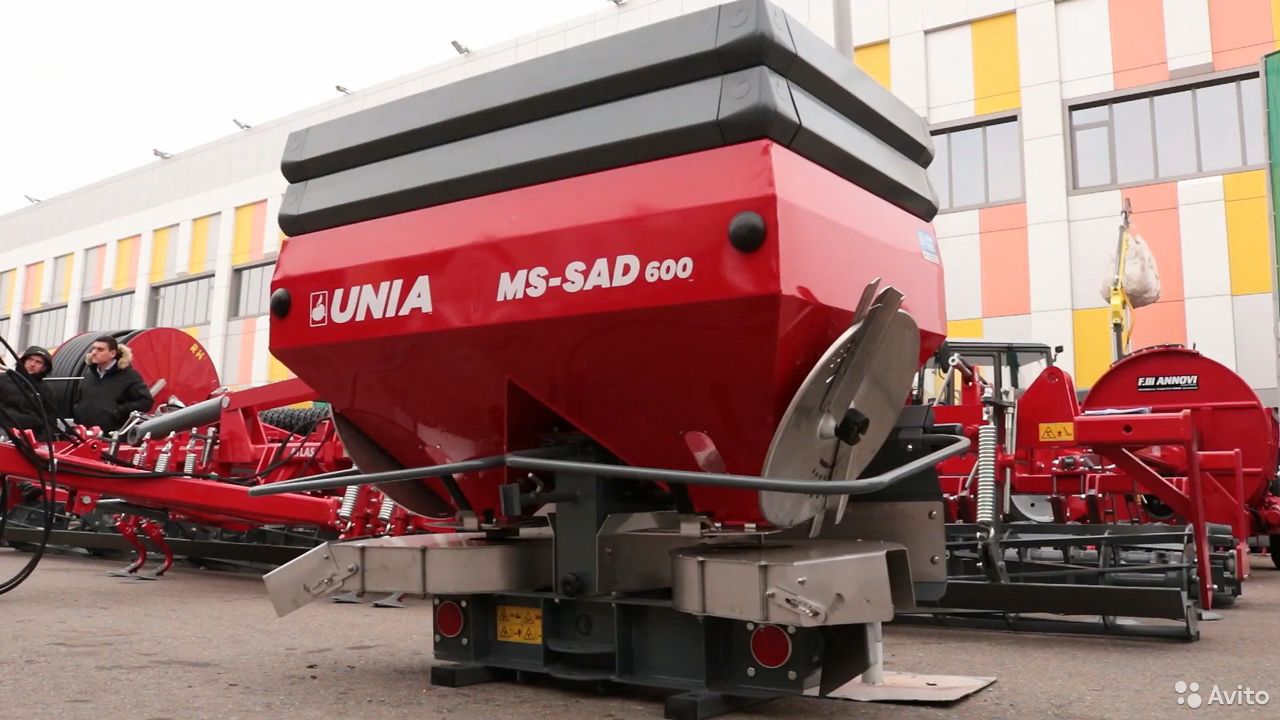 Разбрасыватель удобрений UNIA MS-SAD 600