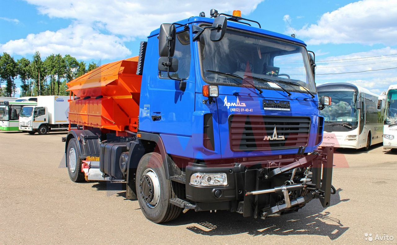 Комбинированная дорожная машина ЭД-244 на шасси МАЗ 5340С2