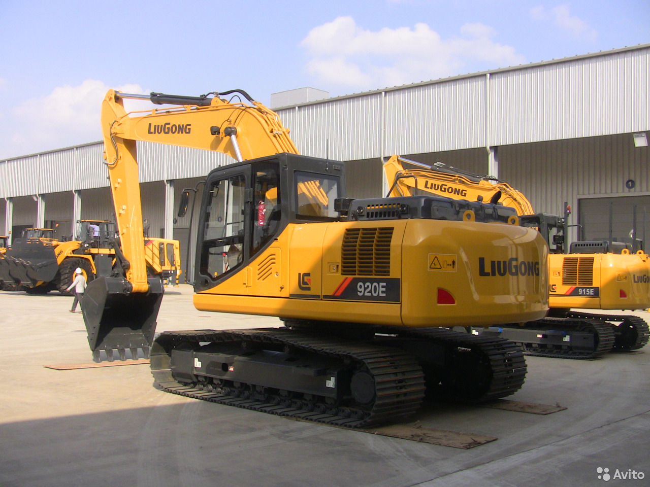 Гусеничный экскаватор Liugong CLG920E