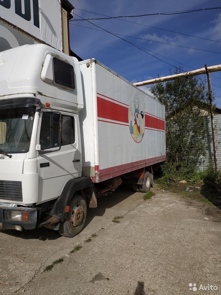 Грузовой фургон Mercedes-Benz 814 D