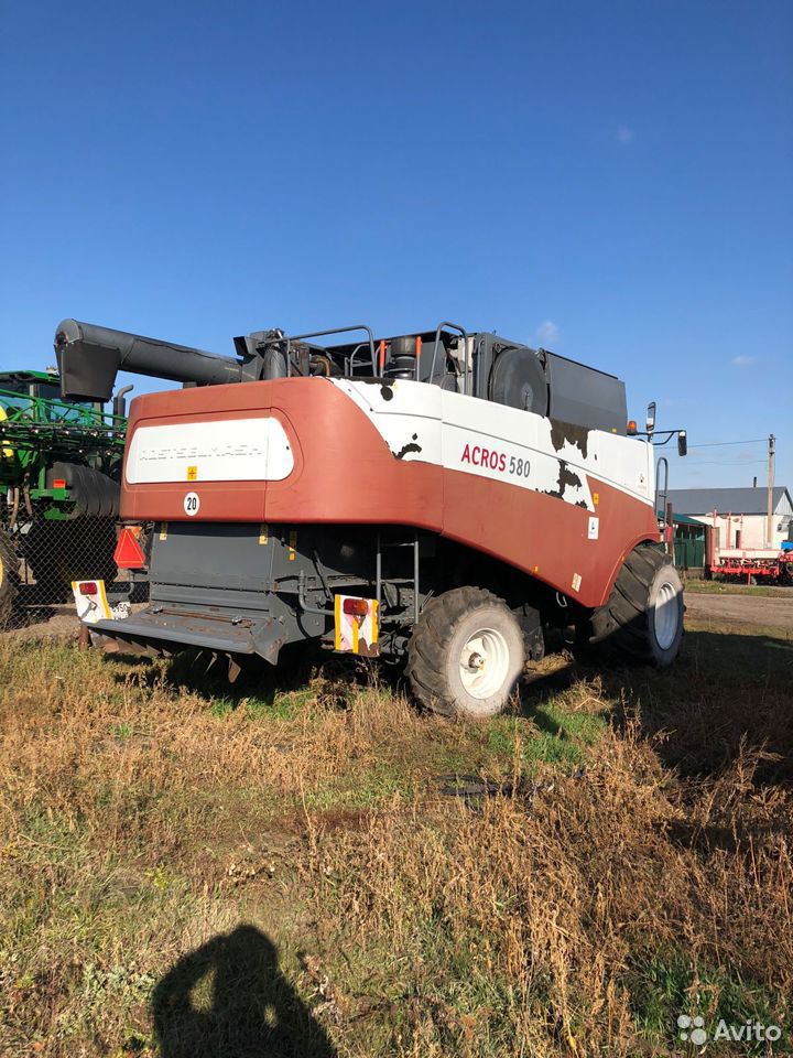 Зерноуборочный комбайн Ростсельмаш ACROS 580