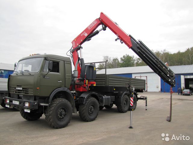 Бортовой грузовик с КМУ КамАЗ 63501