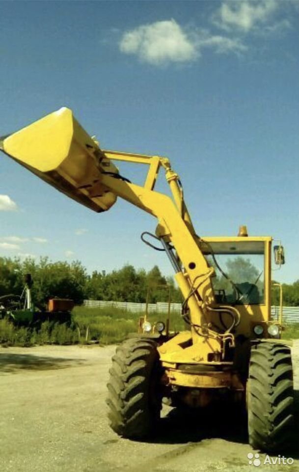 Фронтальный погрузчик Detva UN-053