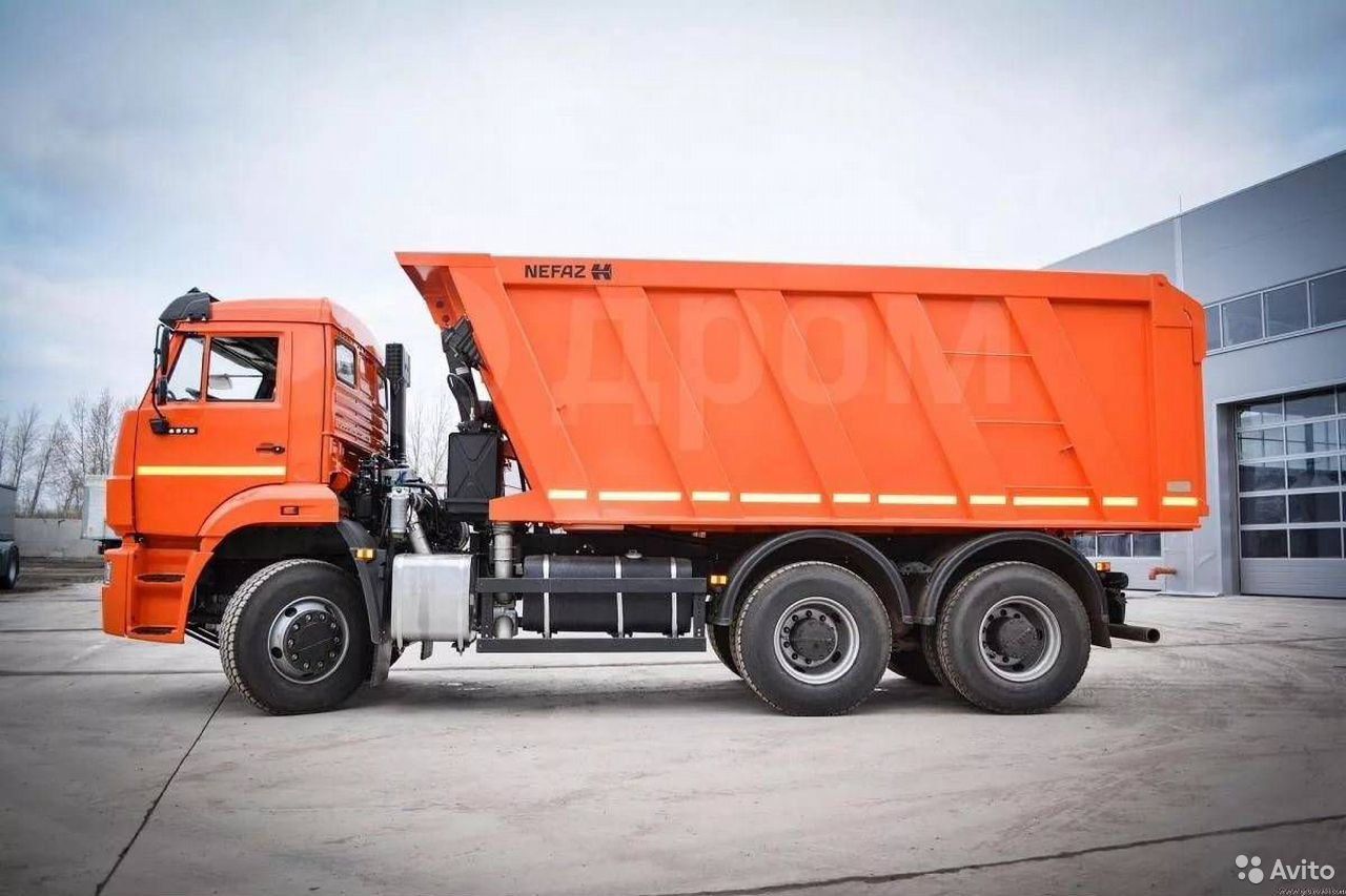 Самосвал КамАЗ 6520