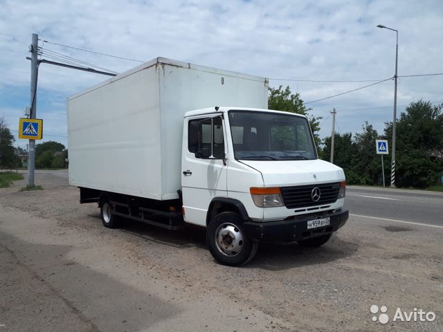 Промтоварный фургон Mercedes-Benz Vario 814