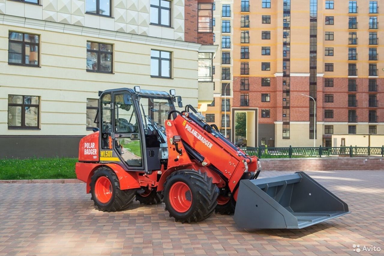 Мини-погрузчик Polar Badger WL50T