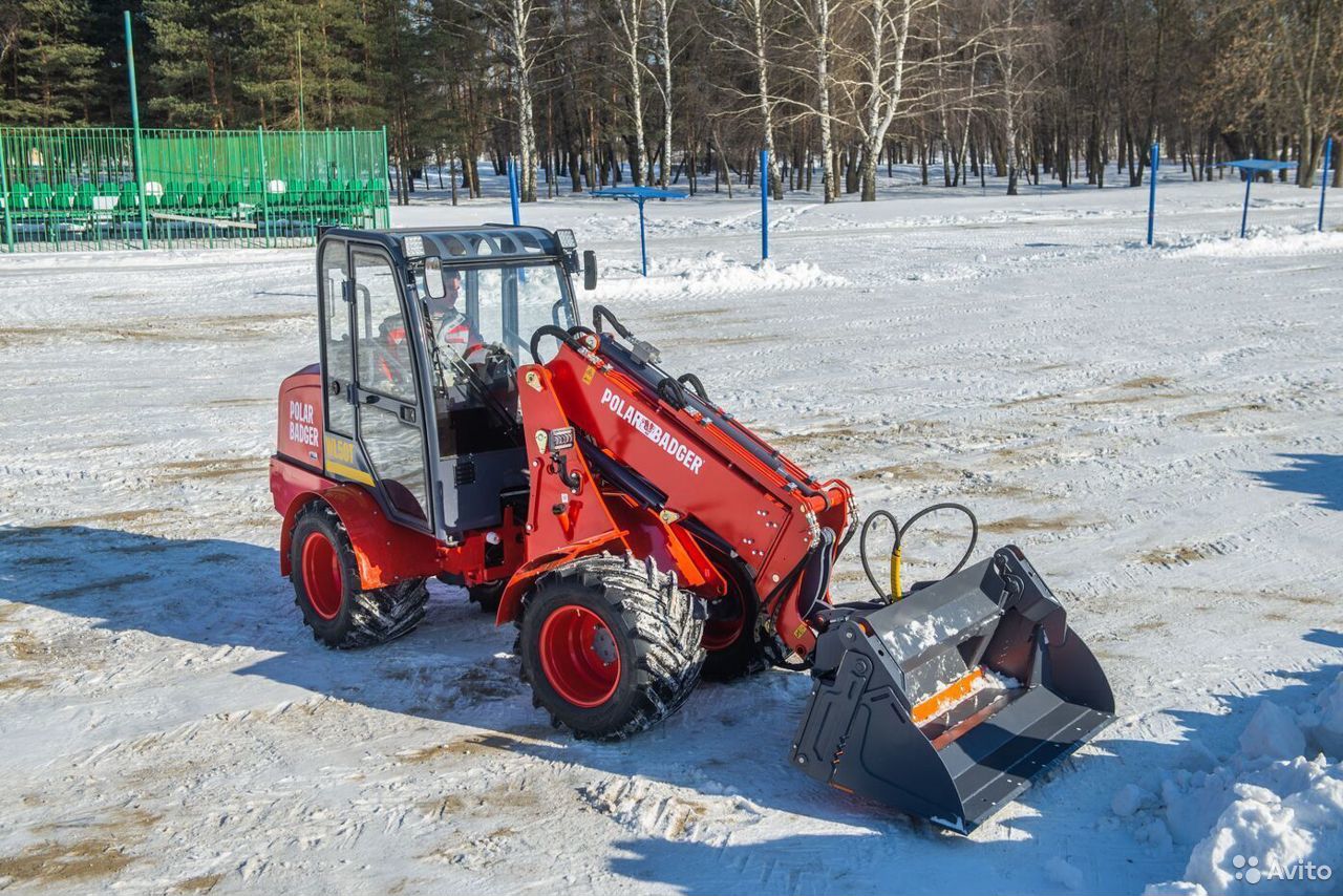 Мини-погрузчик Polar Badger WL50T