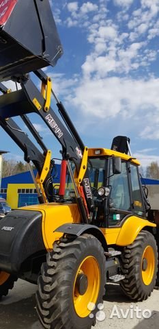 Экскаватор-погрузчик MST 544