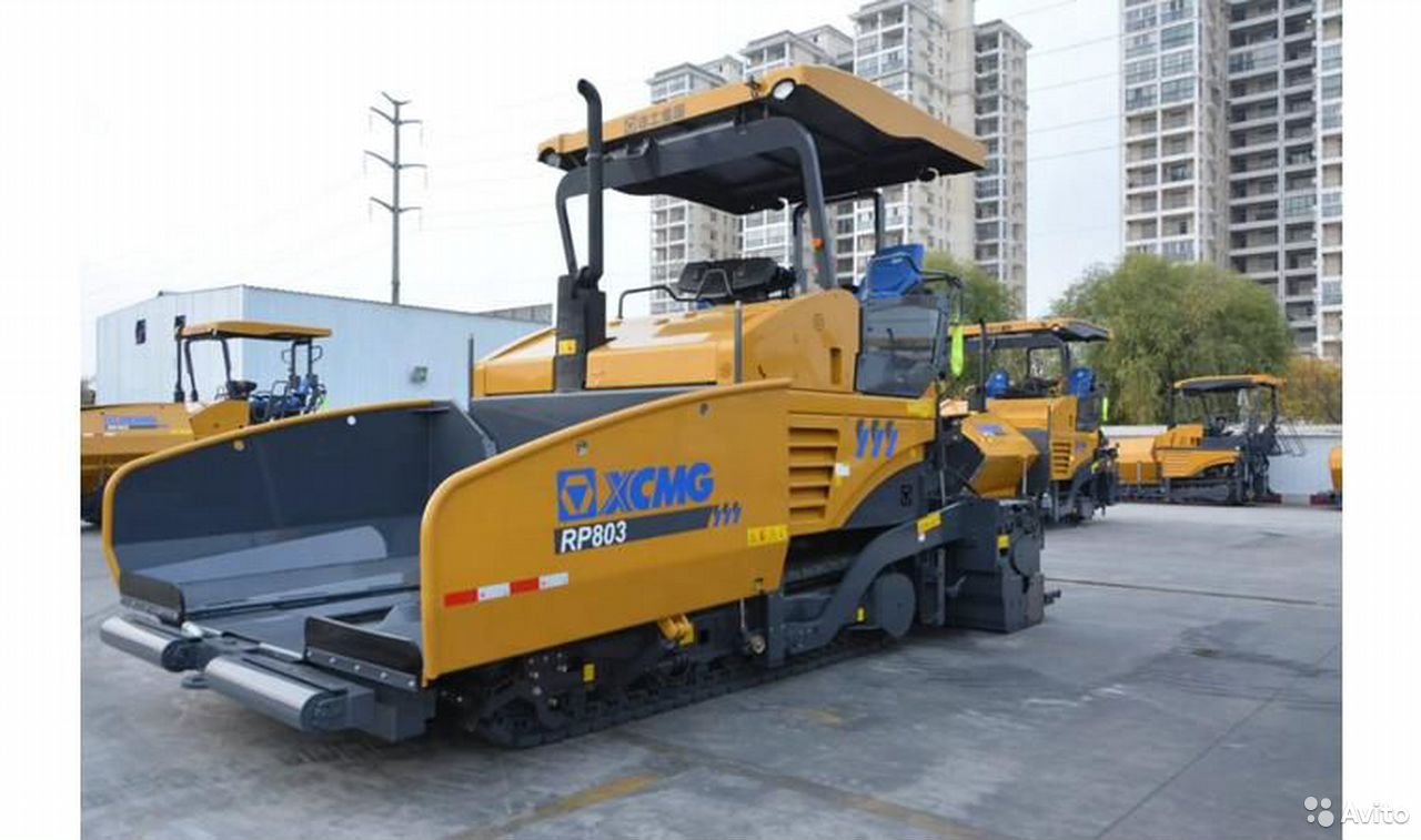 Асфальтоукладчик XCMG RP803
