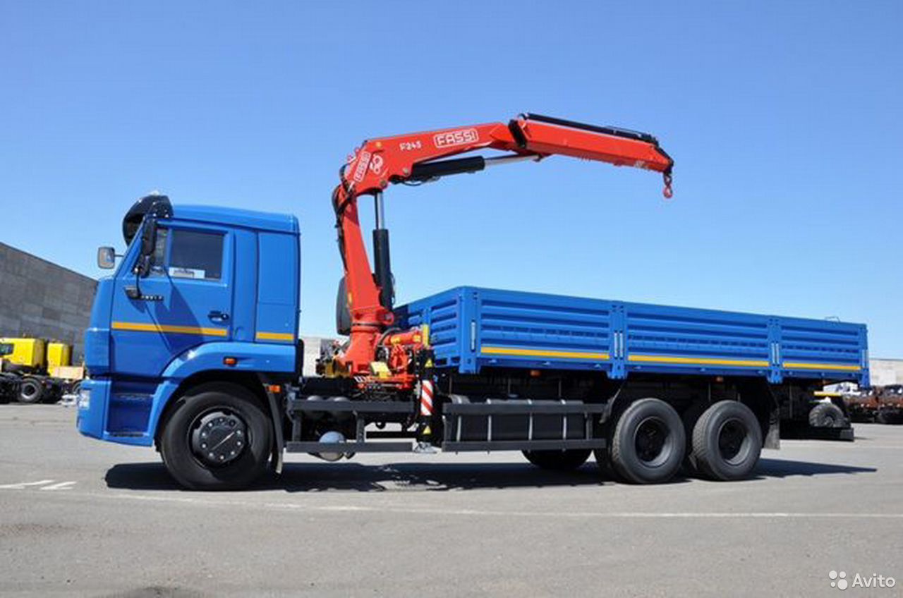Бортовой грузовик с КМУ КамАЗ 65117-3010-48 с КМУ Fassi F245A.0.2