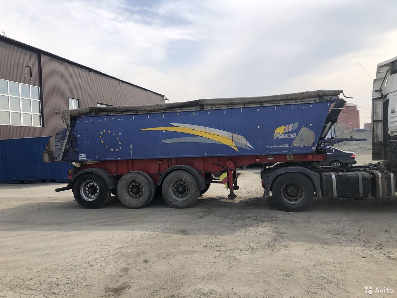 Самосвальный полуприцеп Schwarzmuller