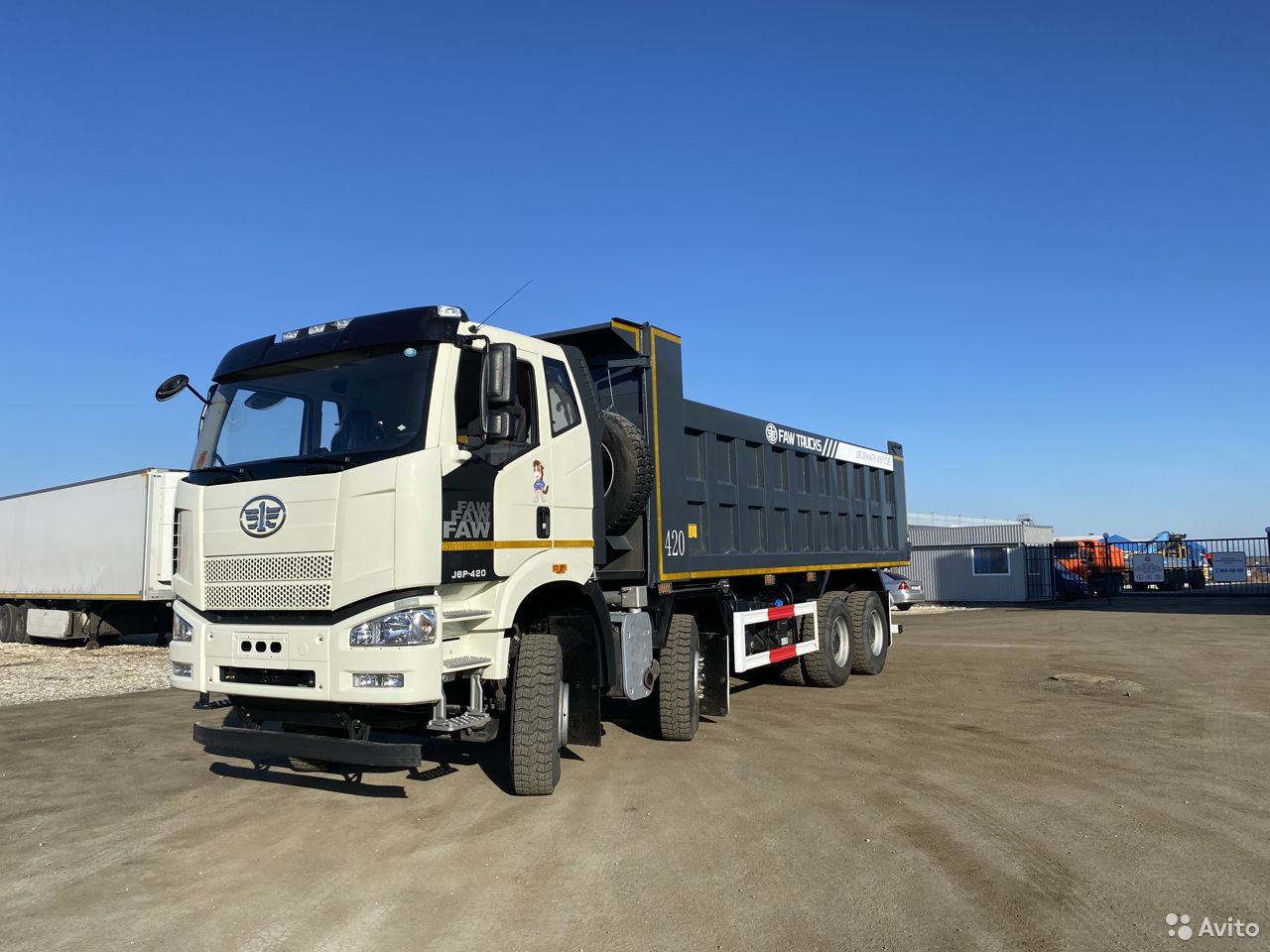 Самосвал FAW J6 (euro 5)