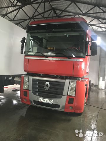 Седельный тягач Renault Magnum