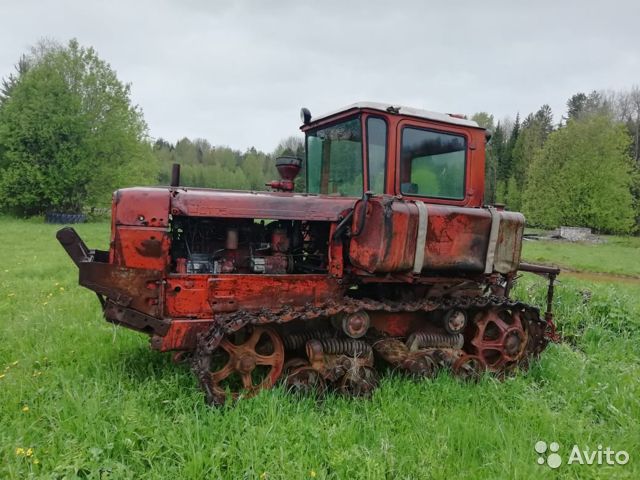 Гусеничный трактор ДТ-75