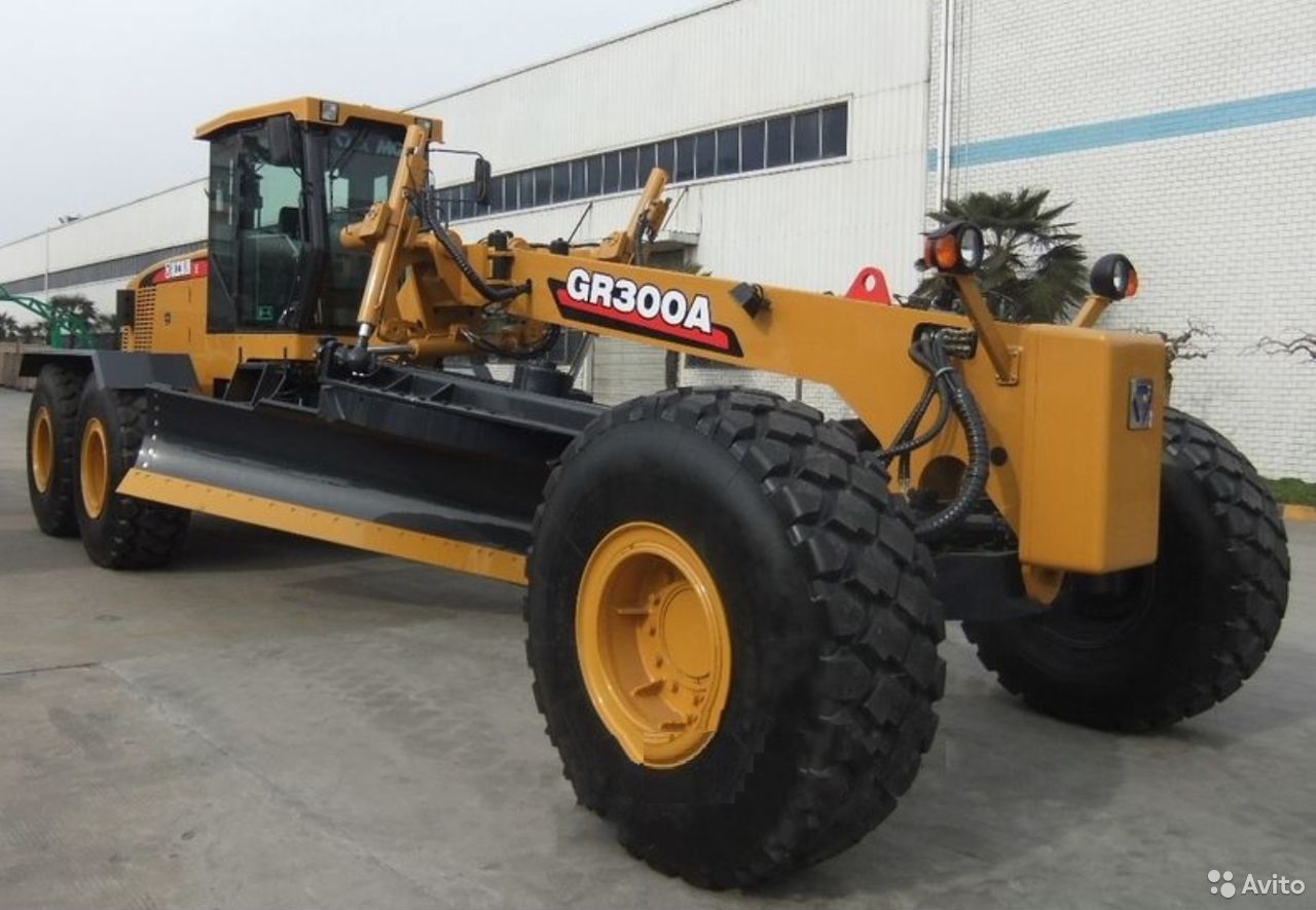 Автогрейдер XCMG GR300A