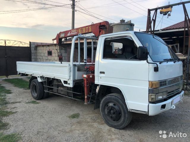 Бортовой грузовик с КМУ ISUZU Elf