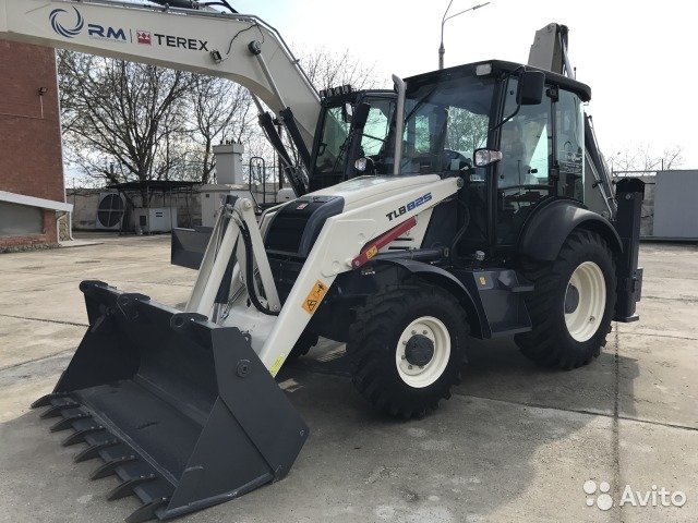 Экскаватор-погрузчик RM-Terex TLB-825RM