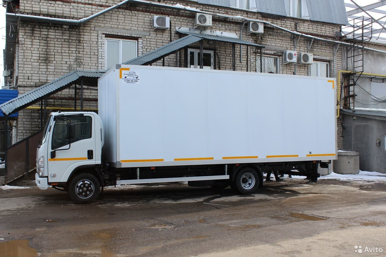 Промтоварный фургон Isuzu NPR75