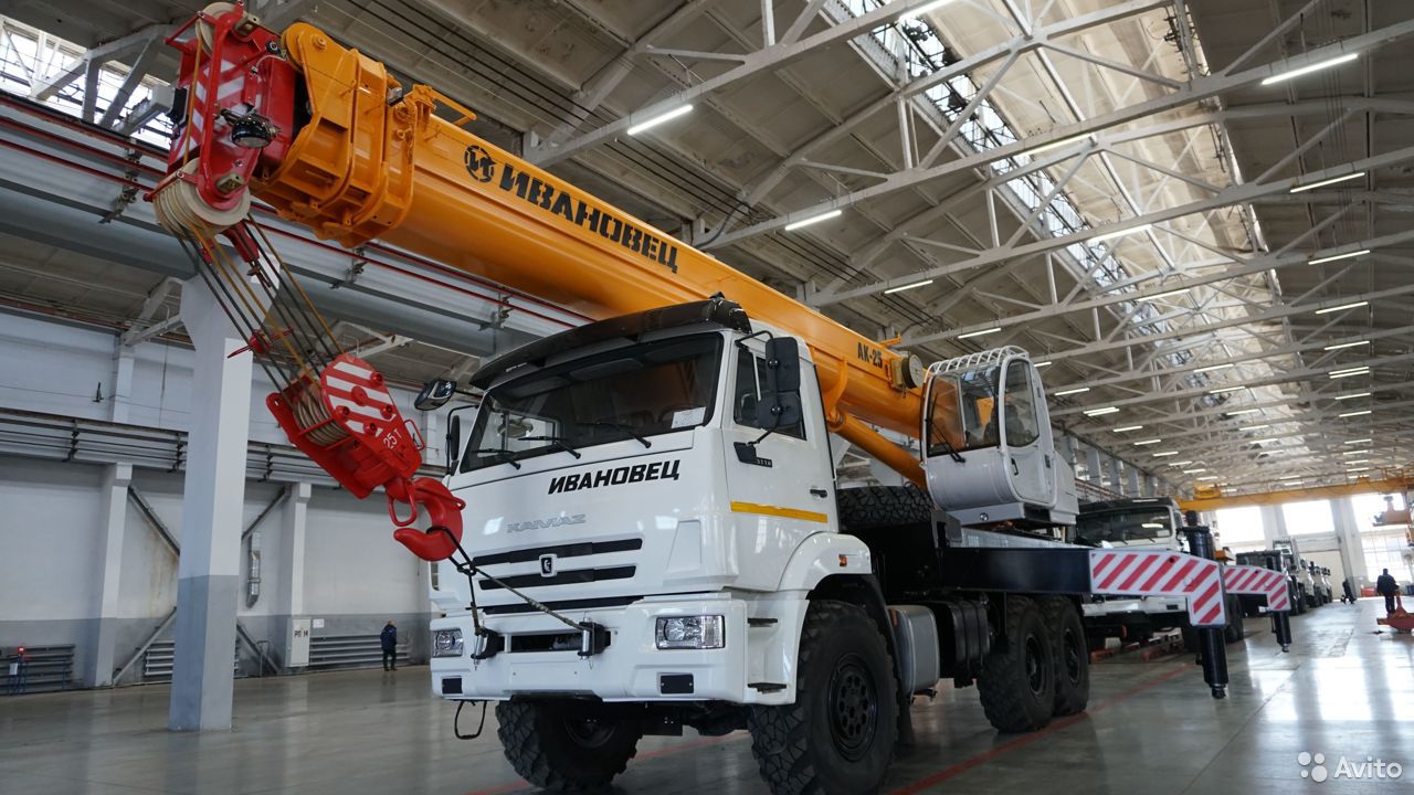Автокран Ивановец КС-45717К-3Р
