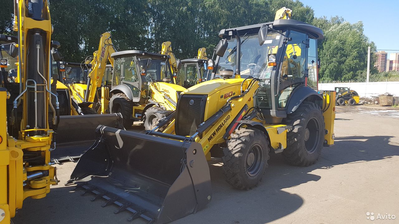 Экскаватор-погрузчик New Holland B80B