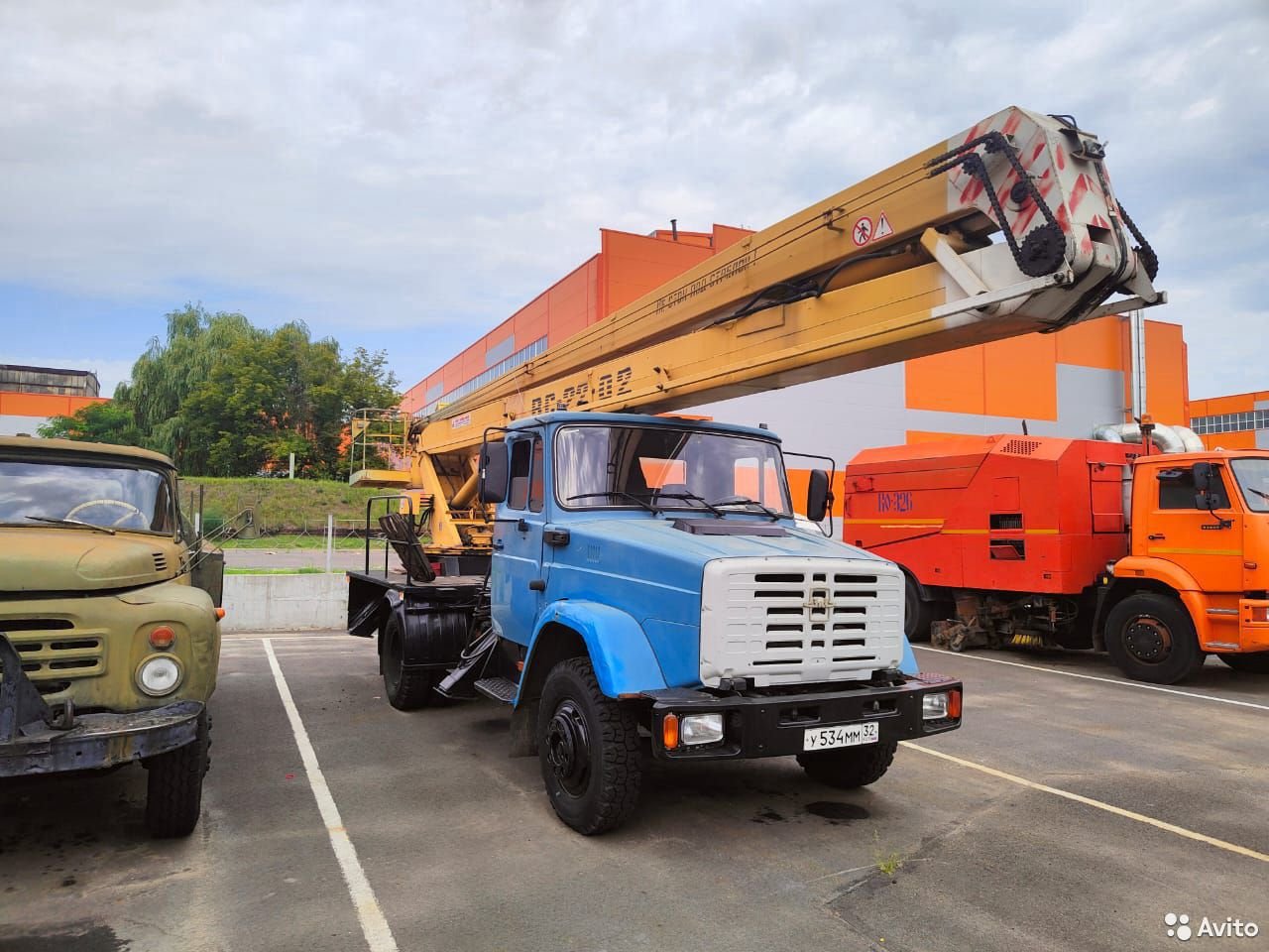 Автовышка ЗИЛ 433362 с АГП ВС-22.02