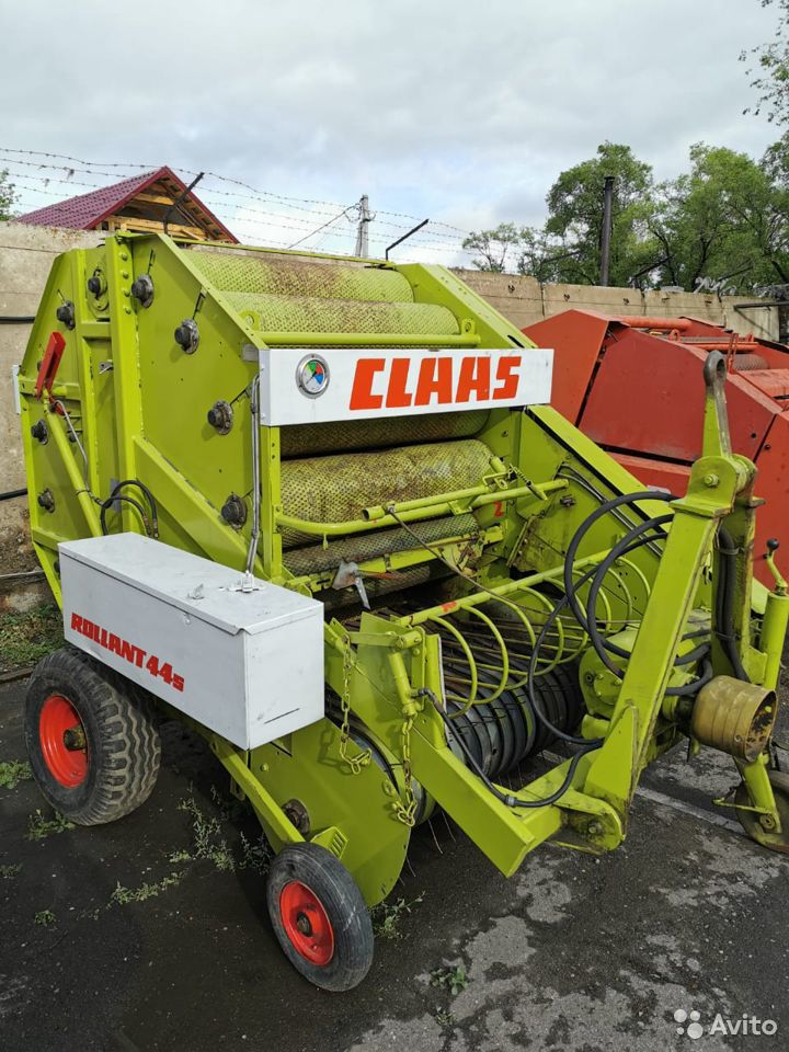 Пресс-подборщик Claas Rollant 44S