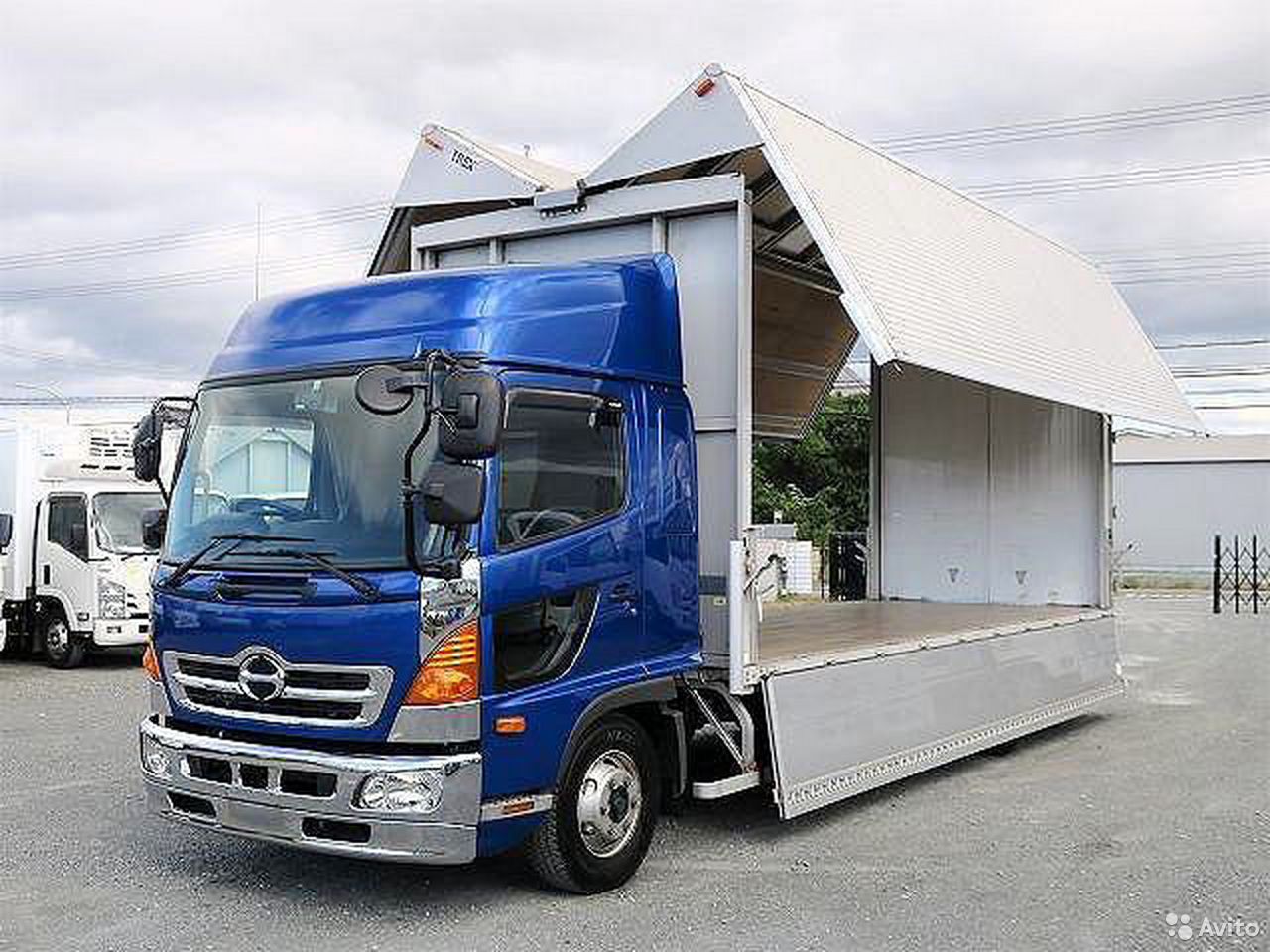Грузовой фургон Hino Ranger