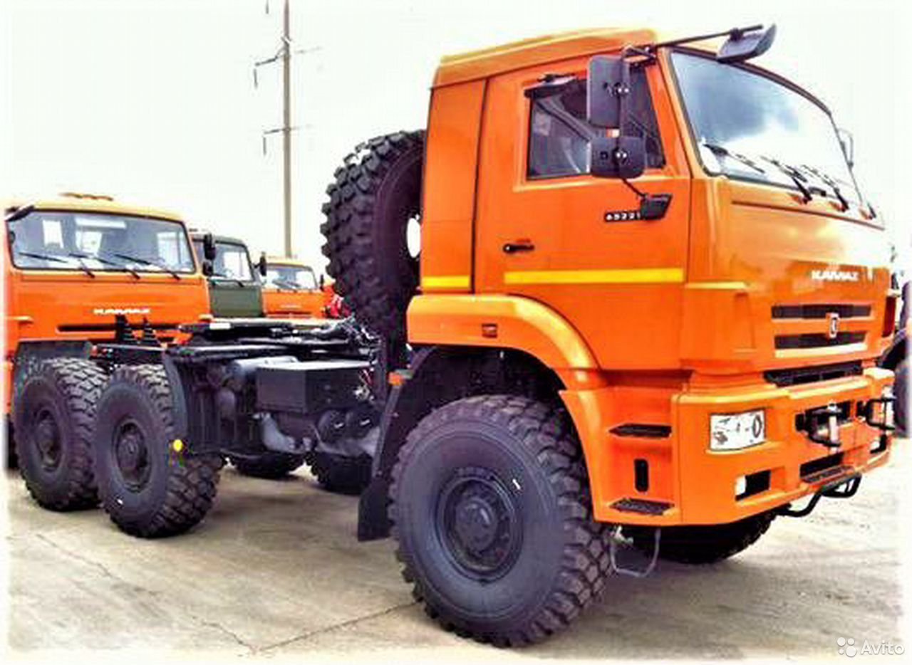 Седельный тягач КамАЗ 65221