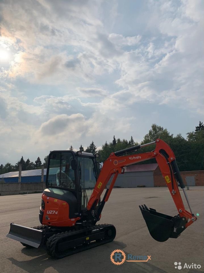 Мини-экскаватор Kubota U27-4